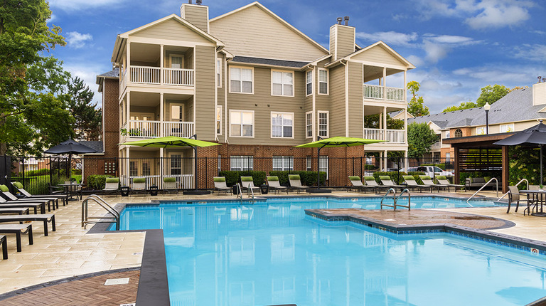 Buildings with Pool Views